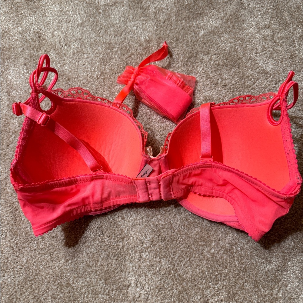 VS bra - Picture 2 of 3